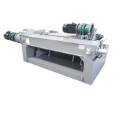 Spindleless Veneer Peeling Machine
